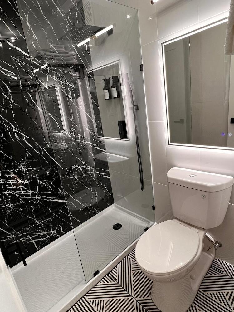 The Irish Inn Boutique Hotel photo 16