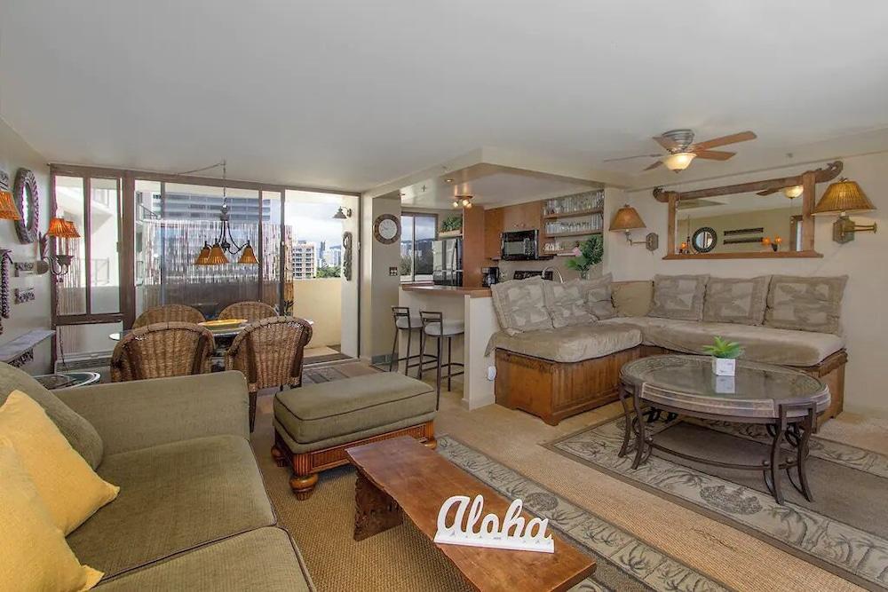 Diamond Head Beach Hotel photo 82