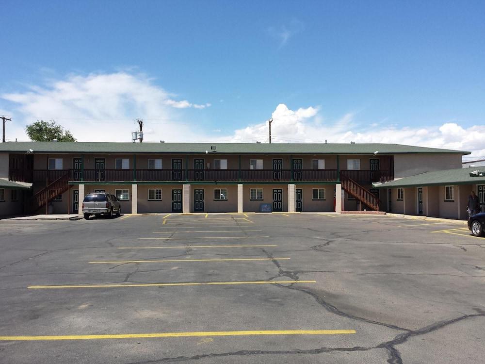 Encore Motel photo 8