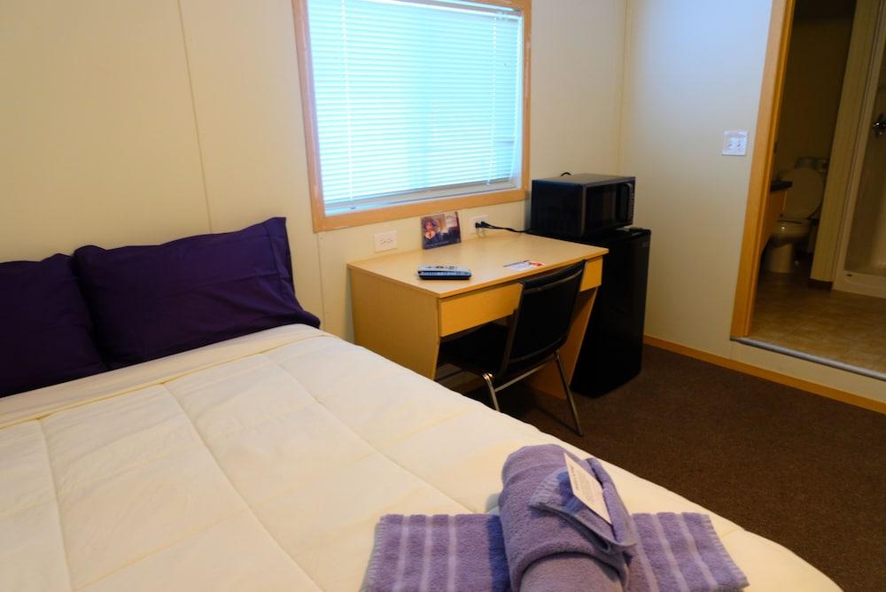 Target Hospitality-Pecos North Lodge photo 8