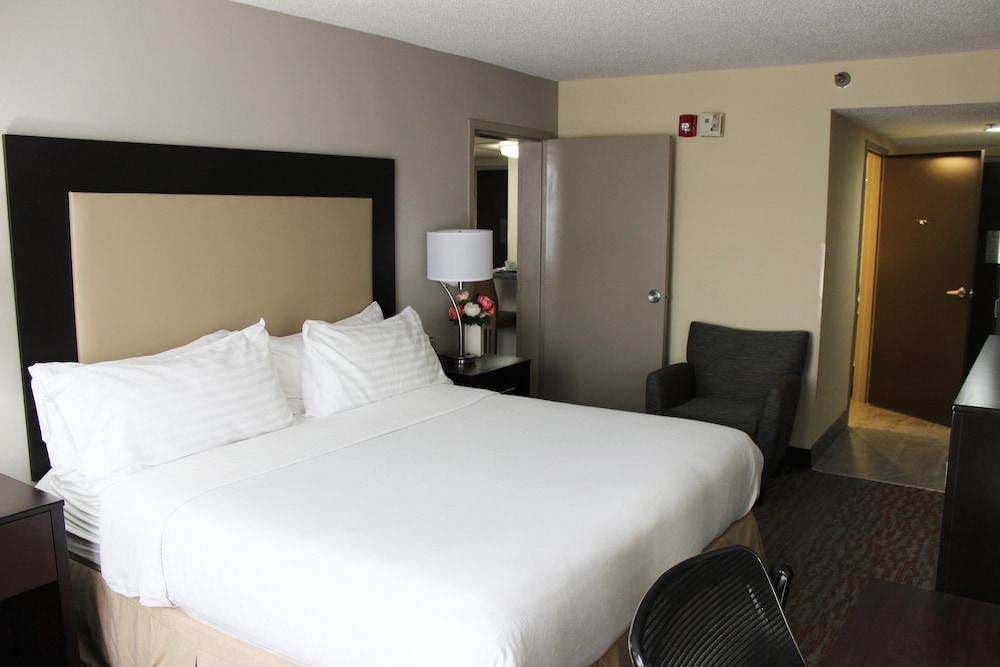 Holiday Inn Atlanta-Northlake by IHG photo 2
