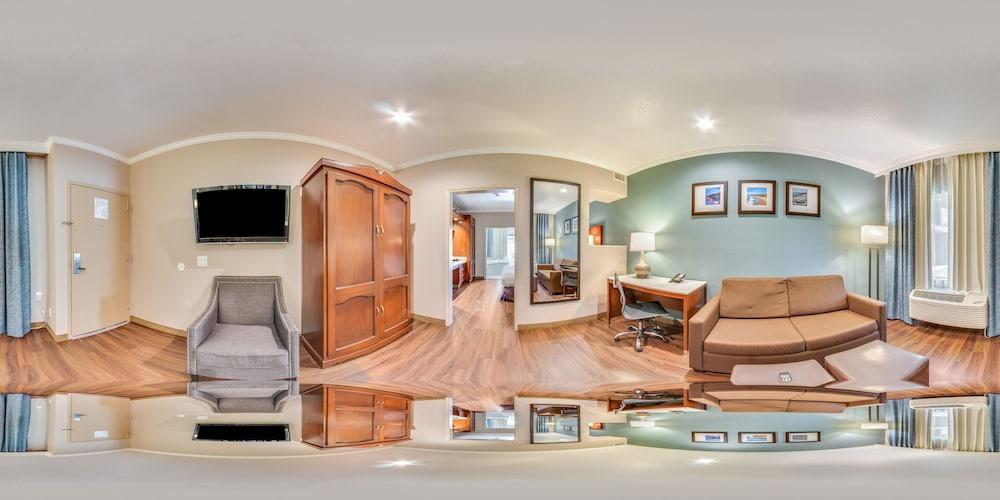 MainStay Suites John Wayne Airport by Choice Hotels photo 66