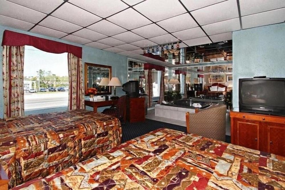 Regal Inn & Suites photo 17