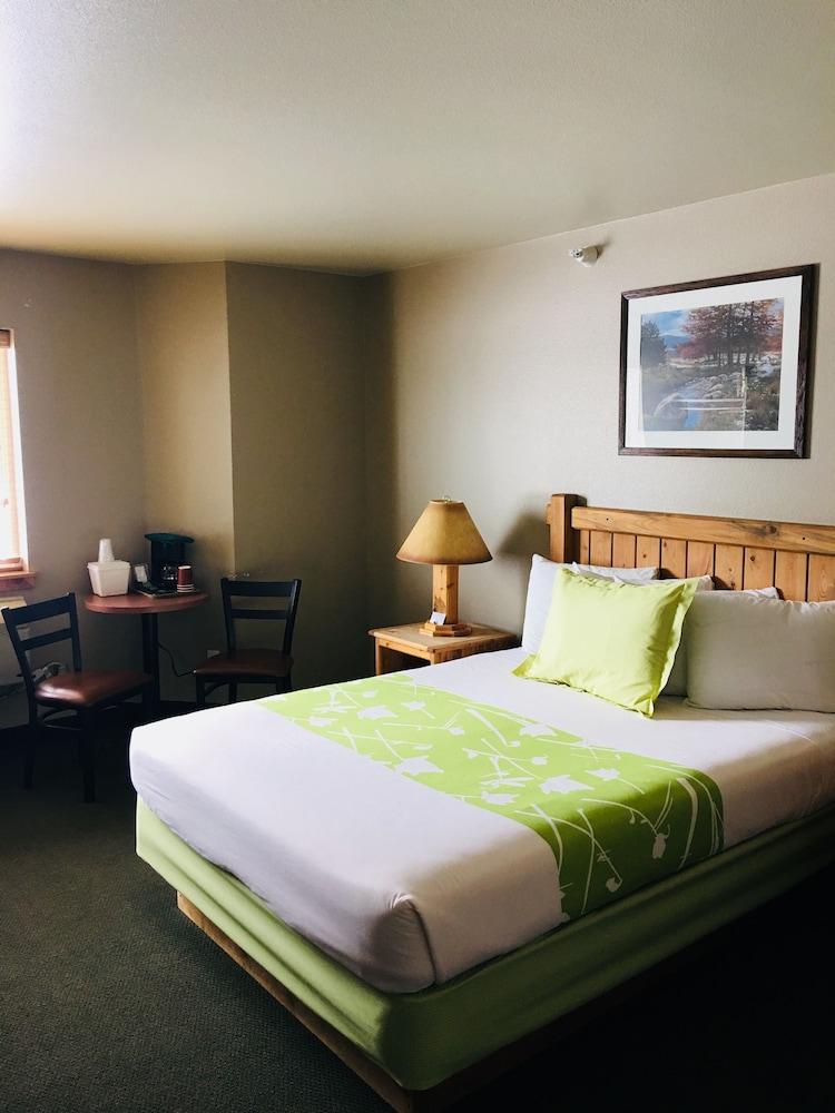 Boulder Creek Inn photo 8