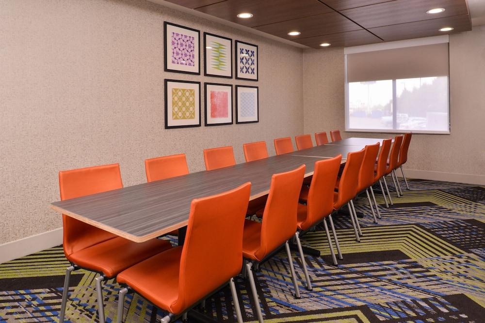Holiday Inn Express Hotel & Suites Mesquite by IHG photo 43