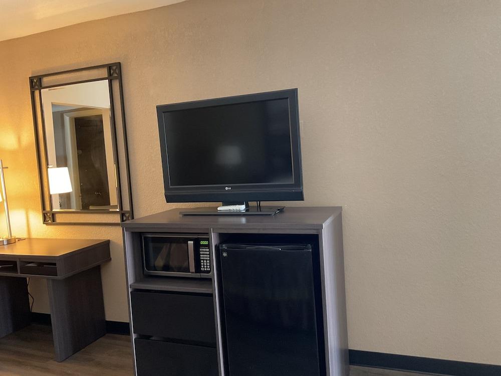 Super 8 by Wyndham Chattanooga/East Ridge photo 39