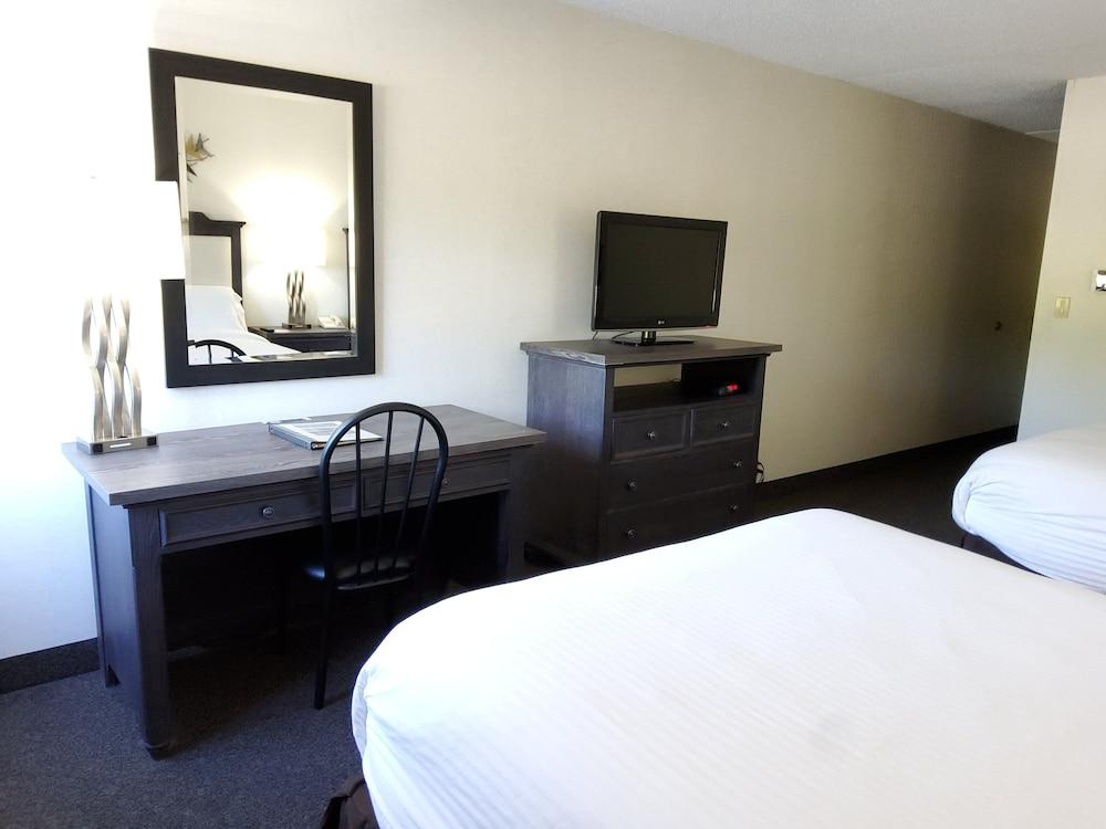 Klopfenstein Inn and Suites photo 24