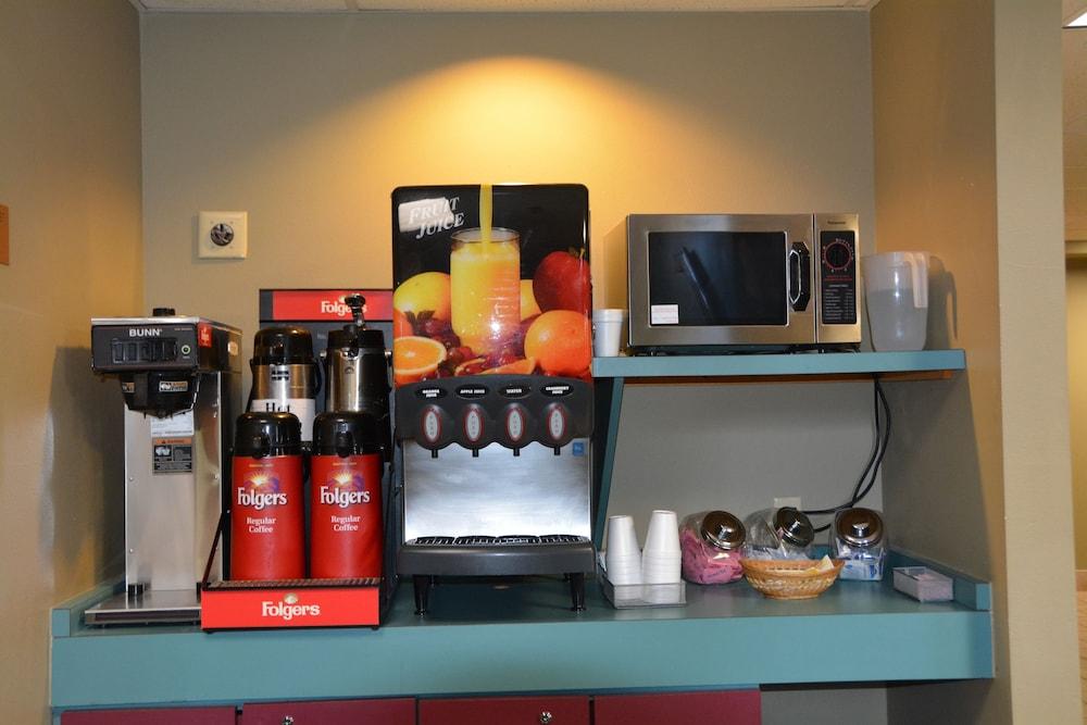 Nisswa Hotel and Suites photo 24