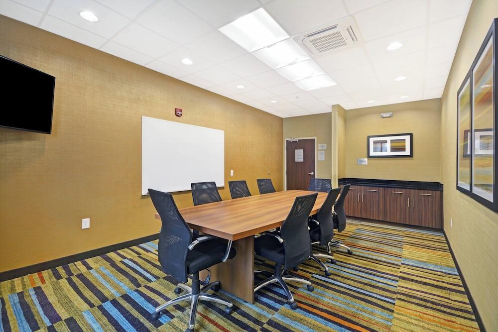 Fairfield Inn & Suites Savannah SW/Richmond Hill photo 45