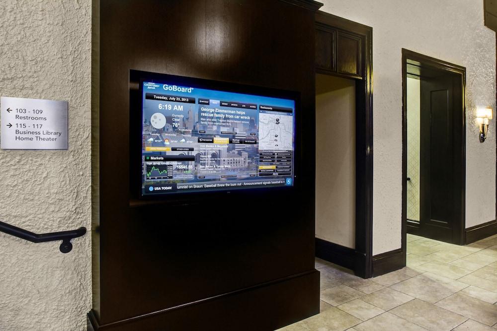 Courtyard by Marriott Kansas City Country Club Plaza photo 21