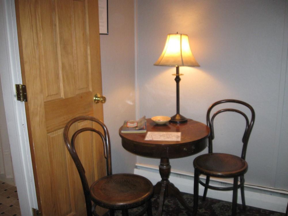 The Forest Queen Hotel photo 11