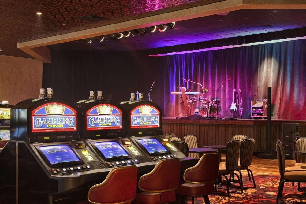Maverick Hotel and Casino by Red Lion Hotels photo 40