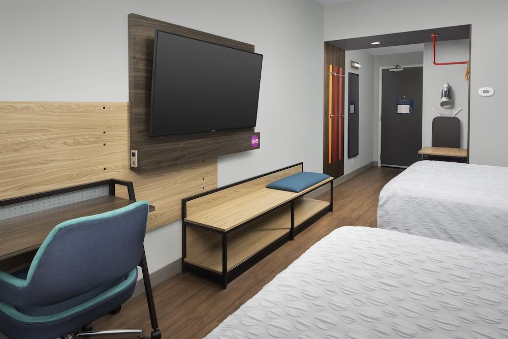 Tru by Hilton Jacksonville Airport I-95 photo 3