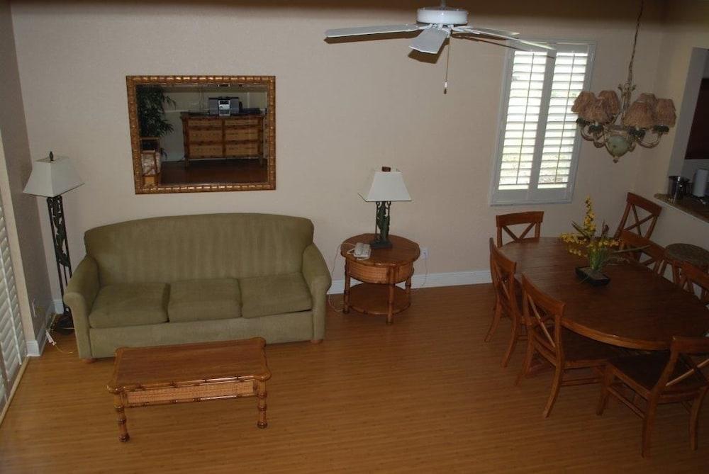 Villas At Regal Palms photo 34