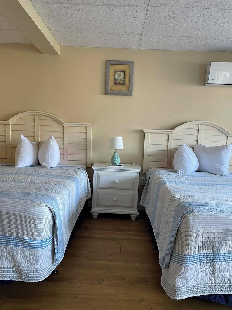 Grand Beach Inn photo 41