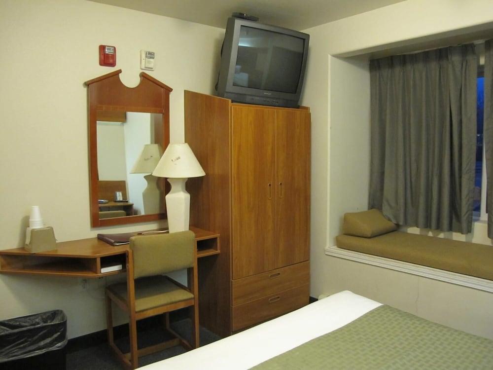 Microtel Inn & Suites by Wyndham Eagle River/Anchorage Area photo 6