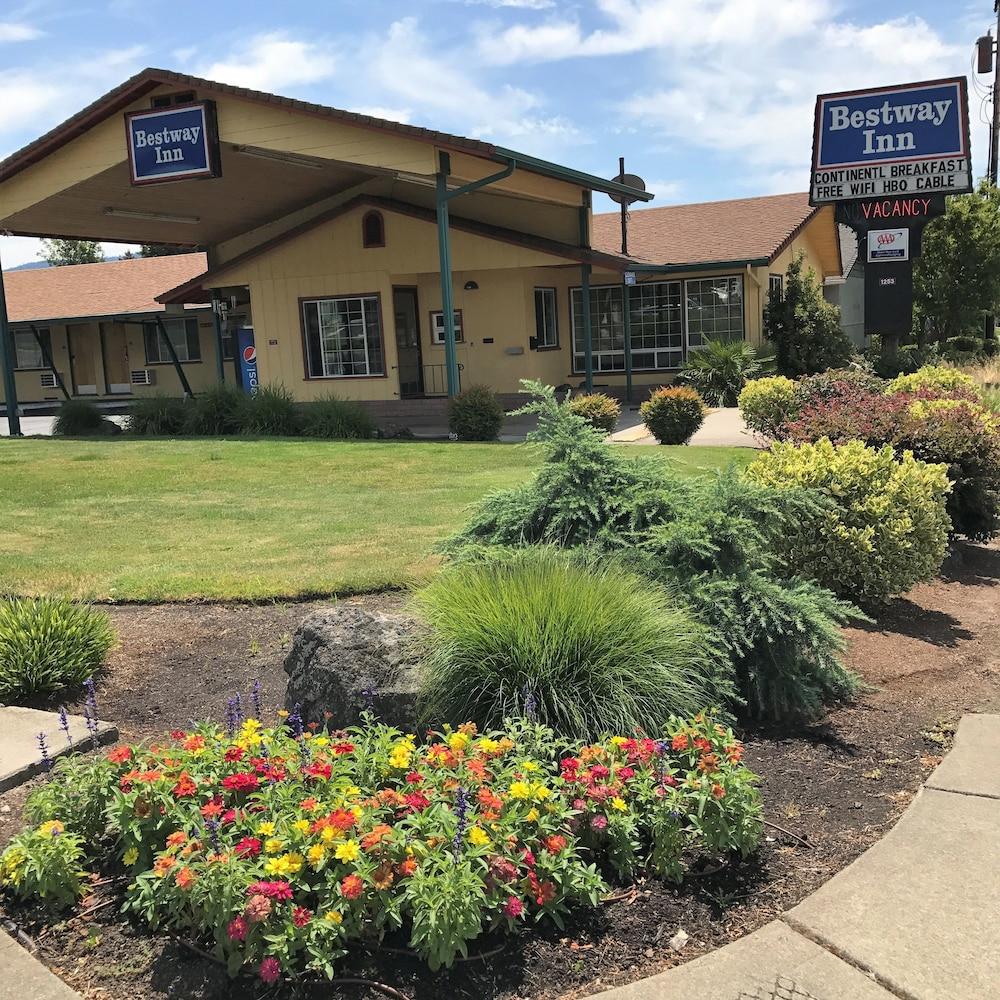 Bestway Inn photo 14