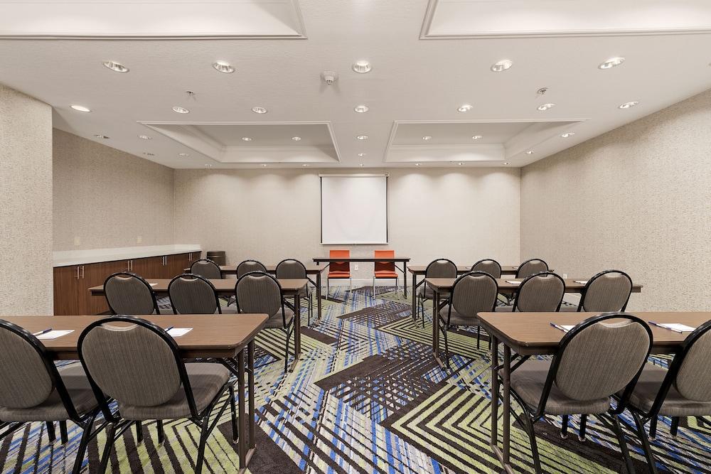 Holiday Inn Express Hotel & Suites Conroe I-45 North by IHG photo 36