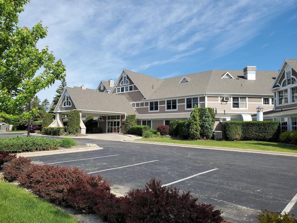 Bridgeport Waterfront Resort photo 98