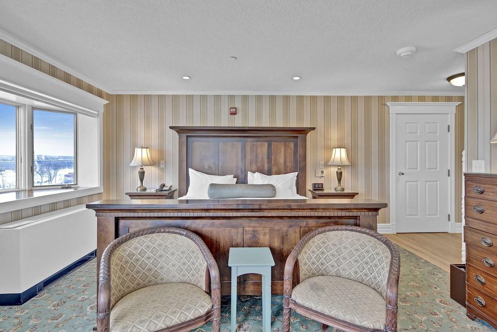 St James Hotel, a Historic Hotel of America photo 44