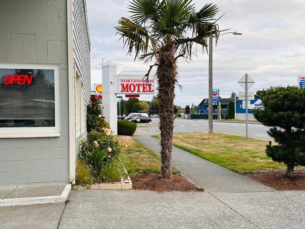 Northwoods Motel photo 17