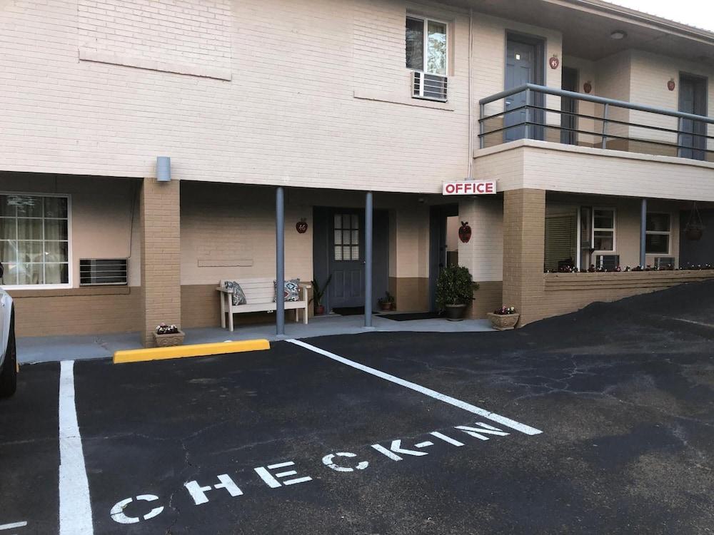Ellijay Inn photo 28