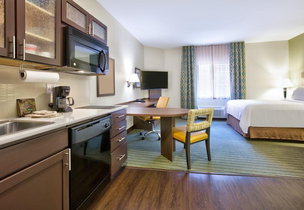 Candlewood Suites DFW South by IHG photo 4