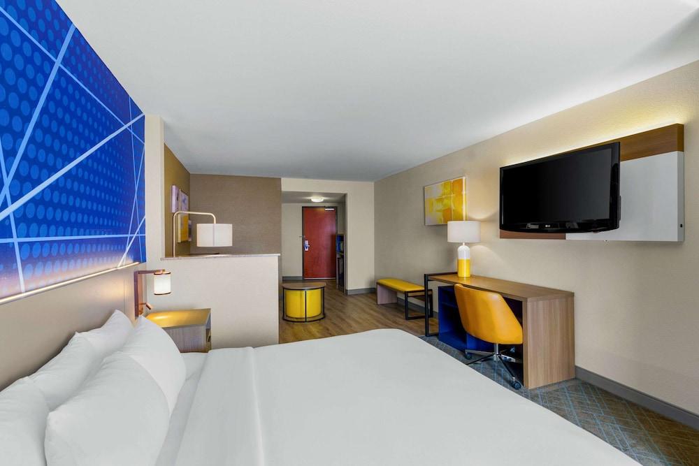 Comfort Suites Vacaville-Napa Valley Area photo 14