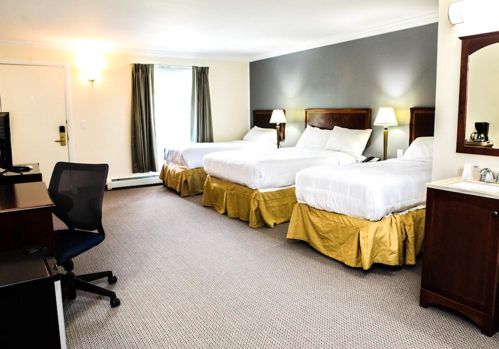 Moonlight Inn photo 12