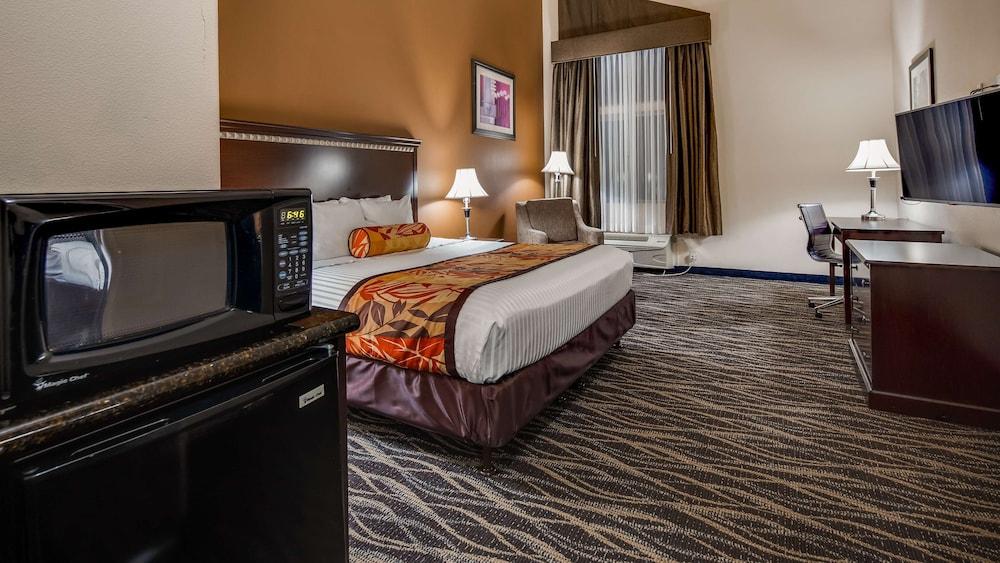 Best Western Plus Battle Ground Inn & Suites photo 21