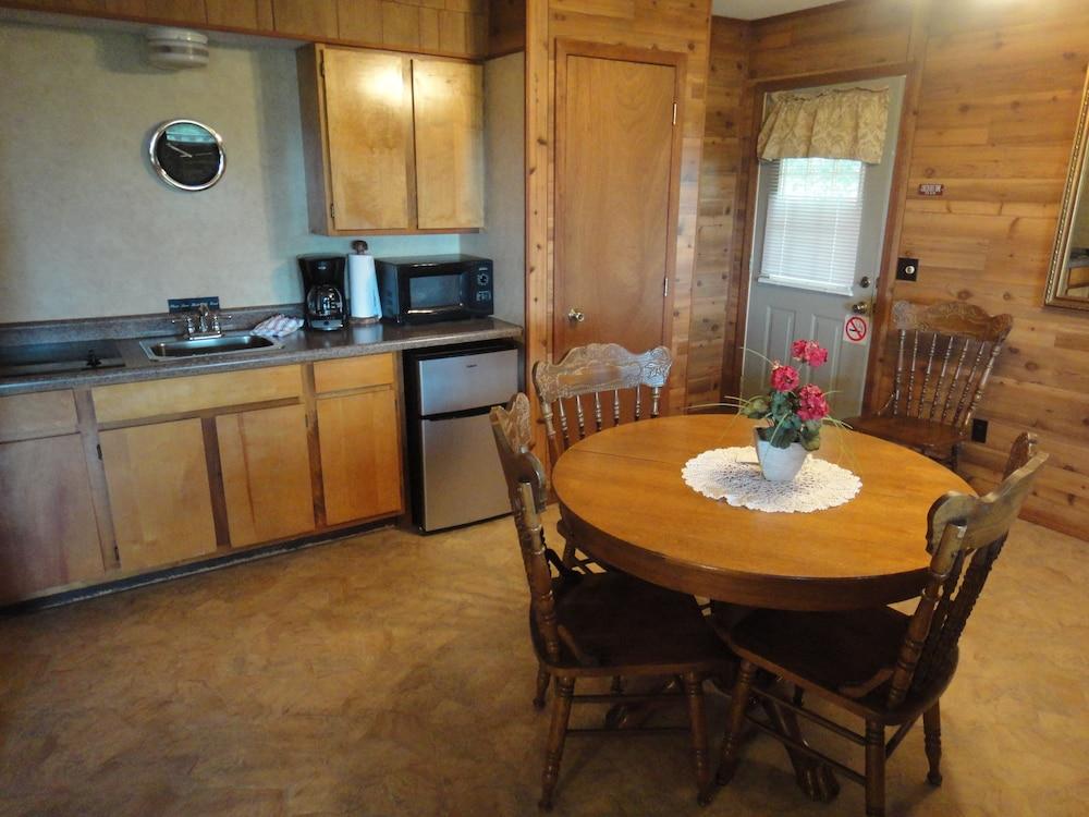 Brackenridge Lodge photo 31