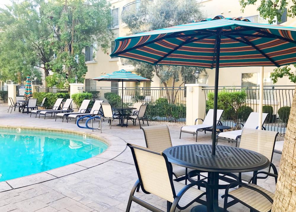 Club De Soleil All-Suite Resort photo 14