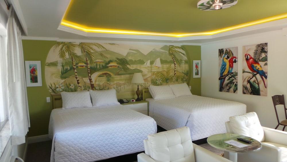 Island House Hotel photo 32