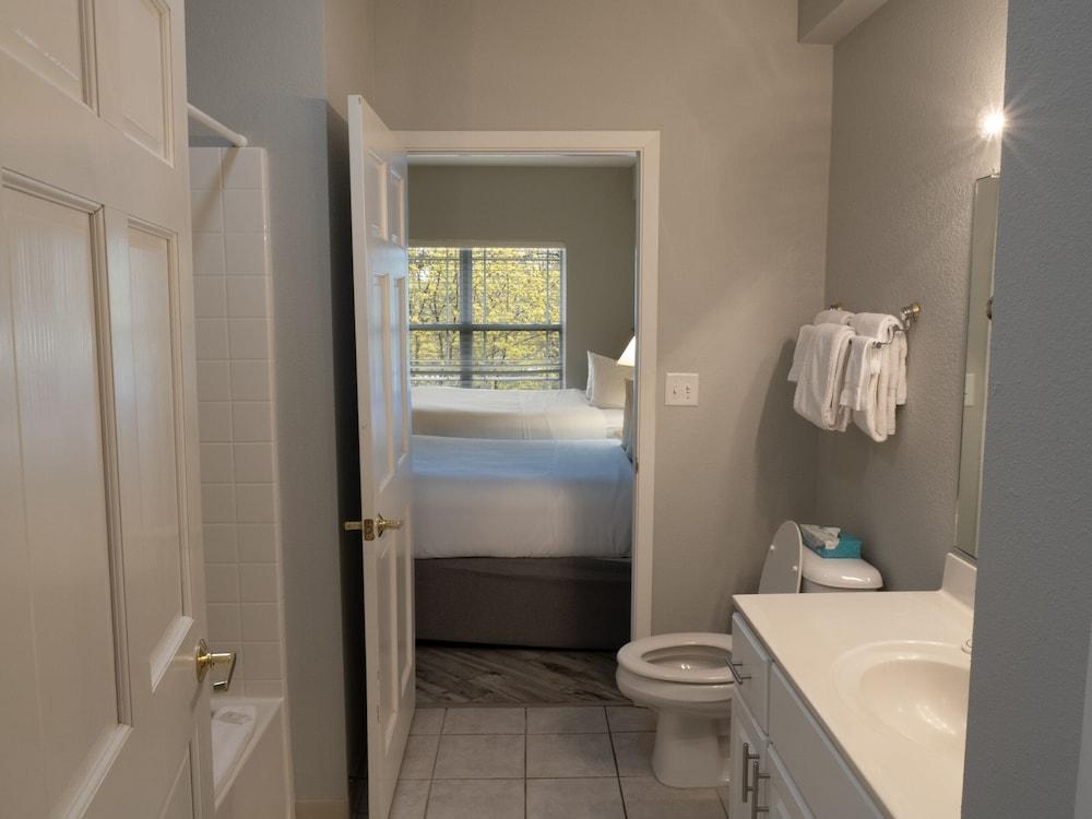 Delavan Lake Resort photo 30