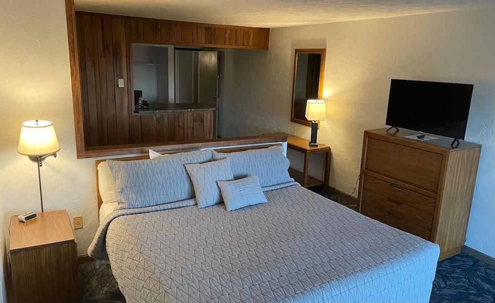 The Lodge at Indian Lake photo 7