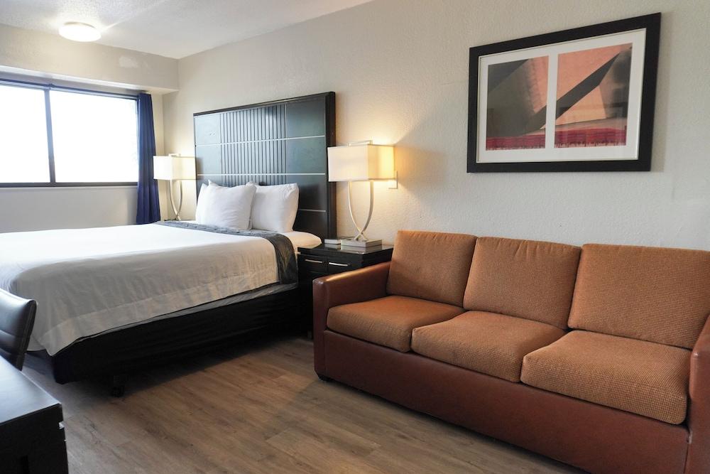 Boardwalk Suites Baton Rouge photo 6