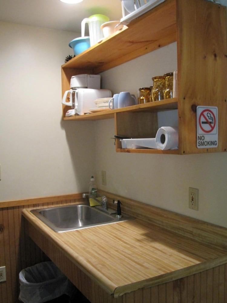 Bear Tree Lodge photo 6