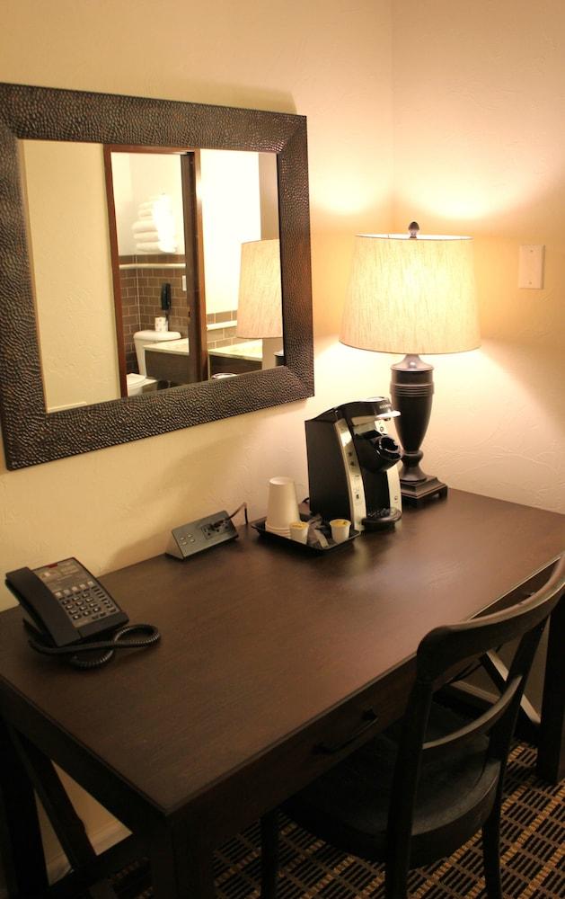 Bozeman Lewis & Clark Motel photo 74