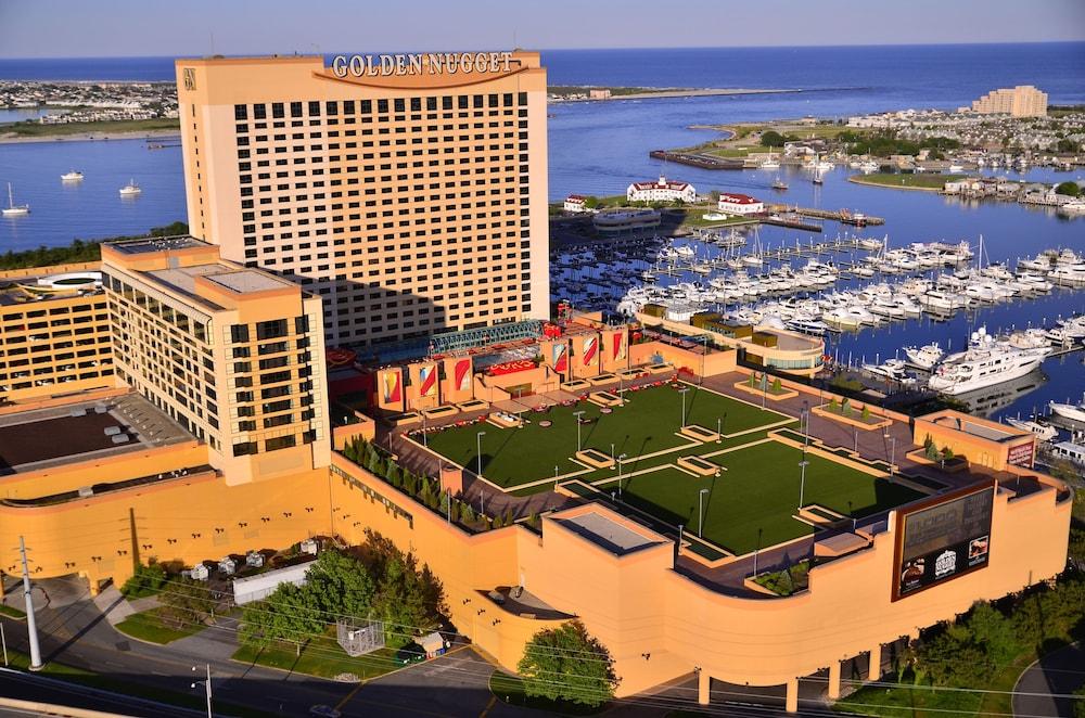 Golden Nugget photo 3