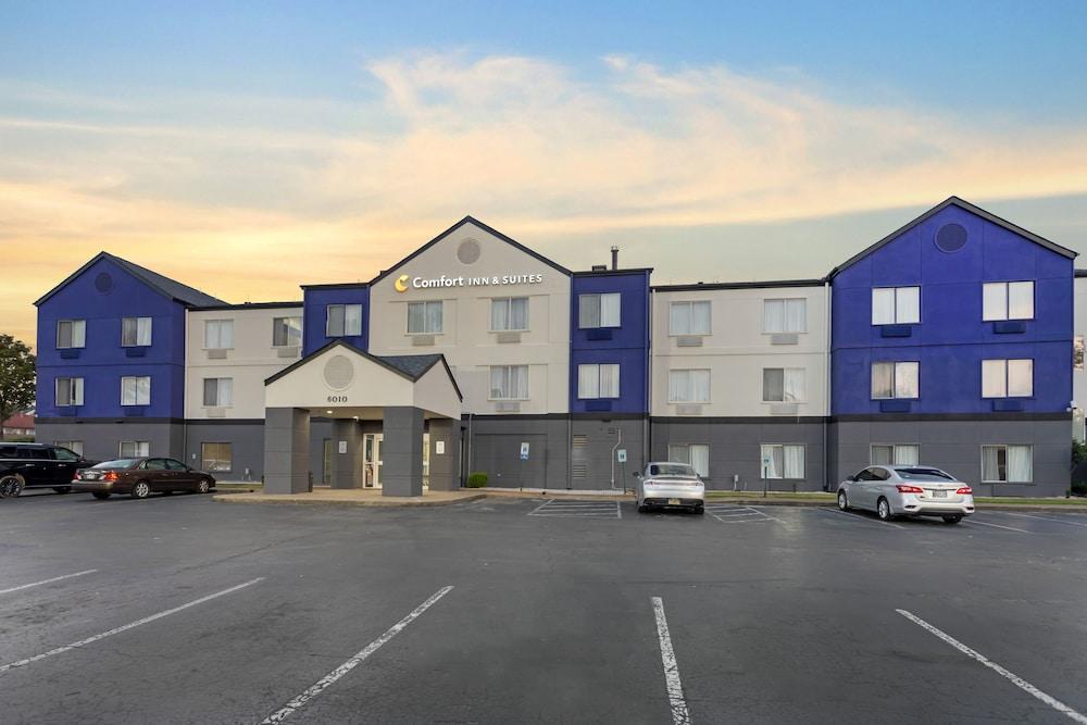 Comfort Inn & Suites Memphis East photo 32