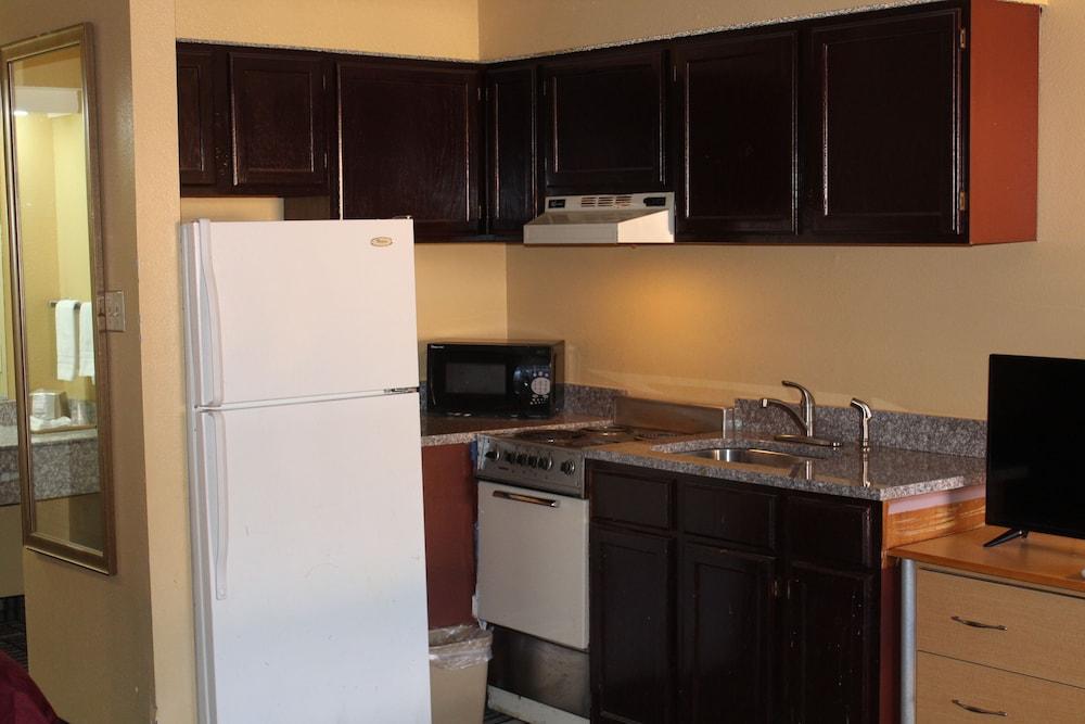 Executive Inn photo 2