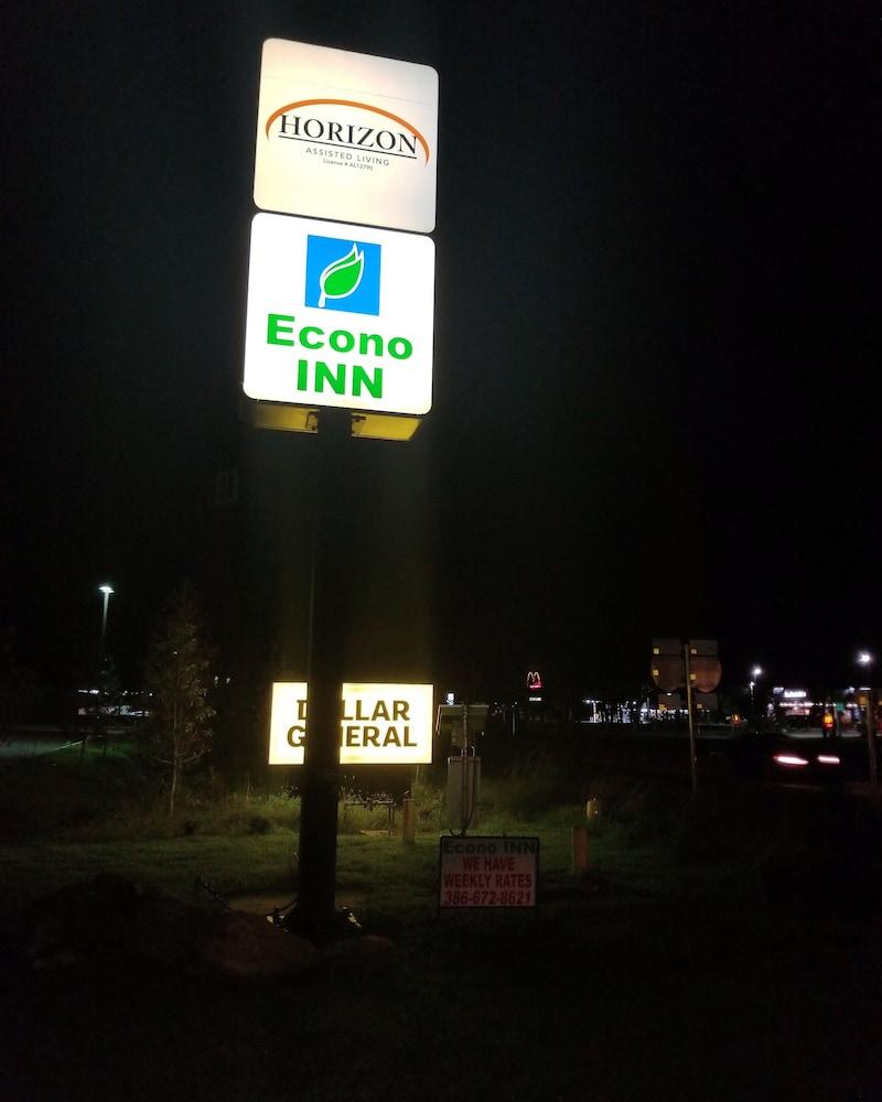 Econo Inn photo 15