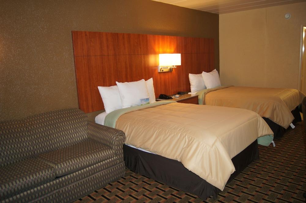 Royal Inn photo 26
