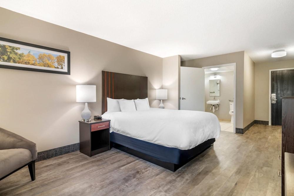 Black Bear Inn, an Ascend Collection Hotel photo 7