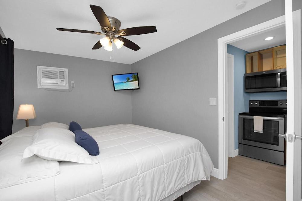 Sunset Cove Beach Resort photo 63
