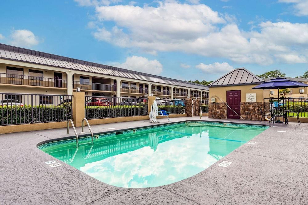 Quality Inn Mobile West Tillmans Corner photo 33