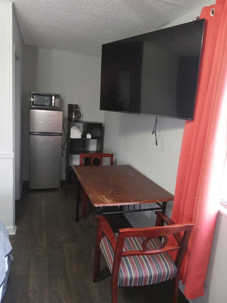 Western Hills Motel photo 5