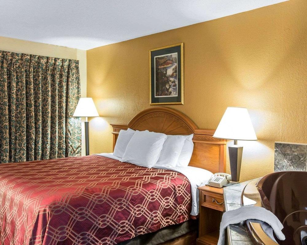 Econo Lodge Dalton West photo 16