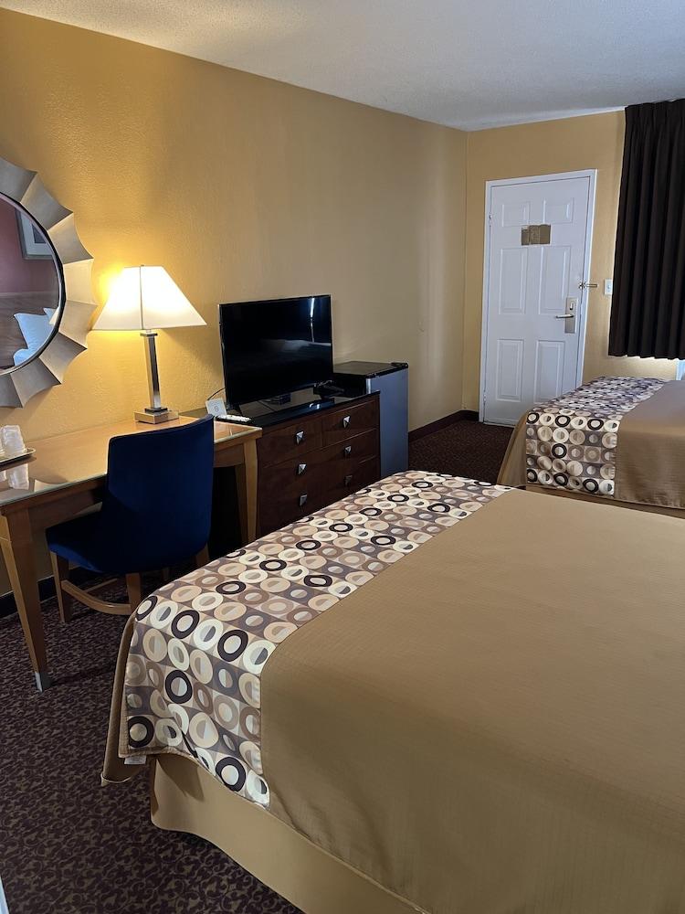 Executive Inn photo 6