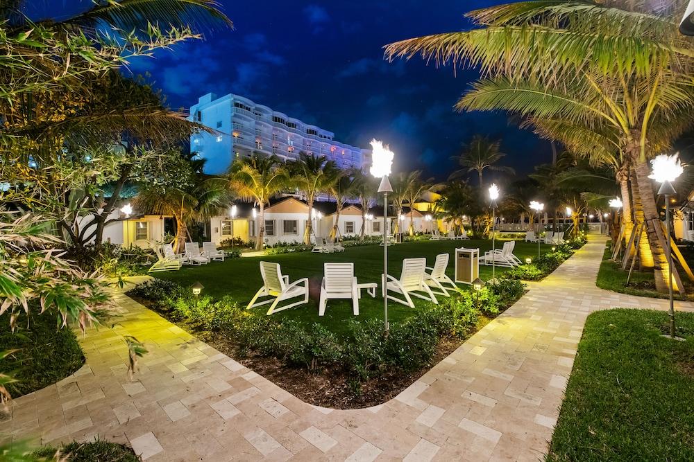 Beachcomber Resort & Club photo 11